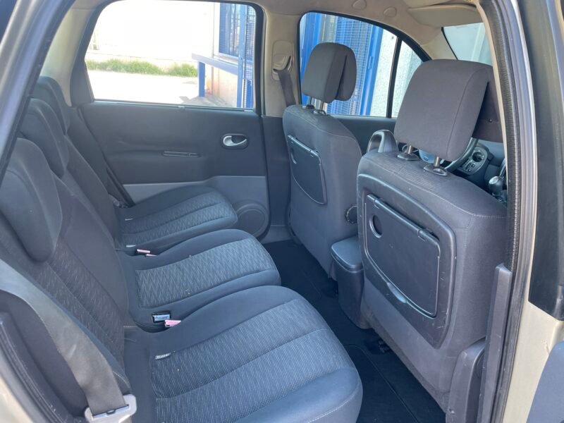 RENAULT Scenic 1.6 authentique