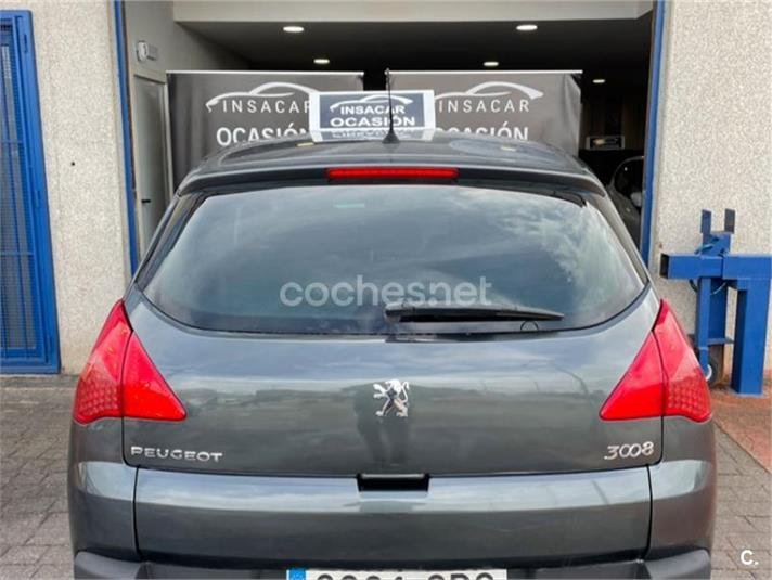 PEUGEOT 3008 Premium 1.6 HDI FAP