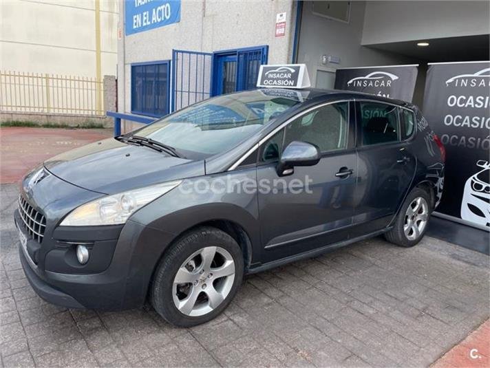 PEUGEOT 3008 Premium 1.6 HDI FAP