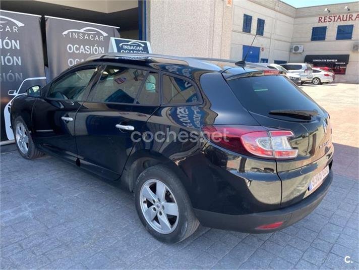 RENAULT Megane Sport Tourer Dynamique 1.6 16v