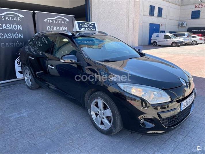 RENAULT Megane Sport Tourer Dynamique 1.6 16v